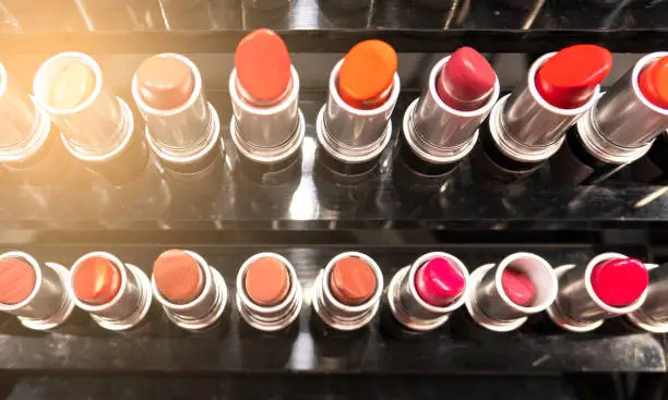How to Choose the Right Lipstick Shade for Your Skin Tone